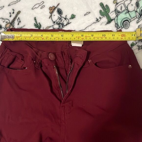 Hybrid & company skinny jeans burgundy size medium preowned - Picture 12 of 12